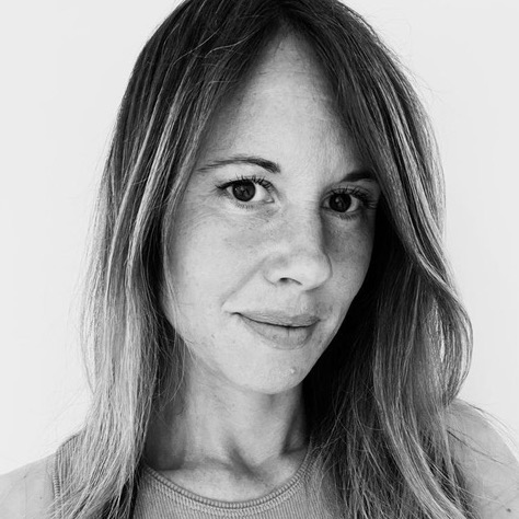 Amy Rarity - b&w portrait